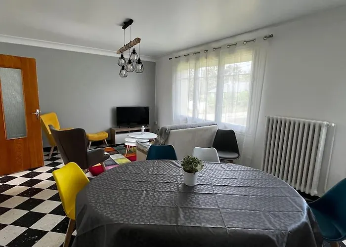 Maison 3 Chambres, 2 Sdb Avec Jardin Connerre *