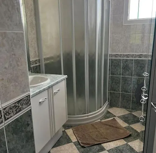 Apartamento Maison 3 Chambres, 2 Sdb Avec Jardin Connerre Duneau